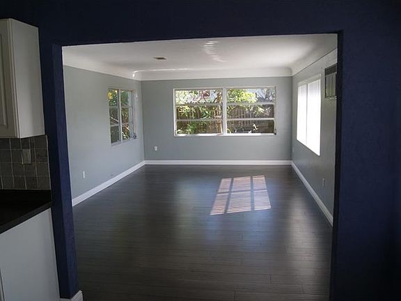 5th image of 10707 59th Ave