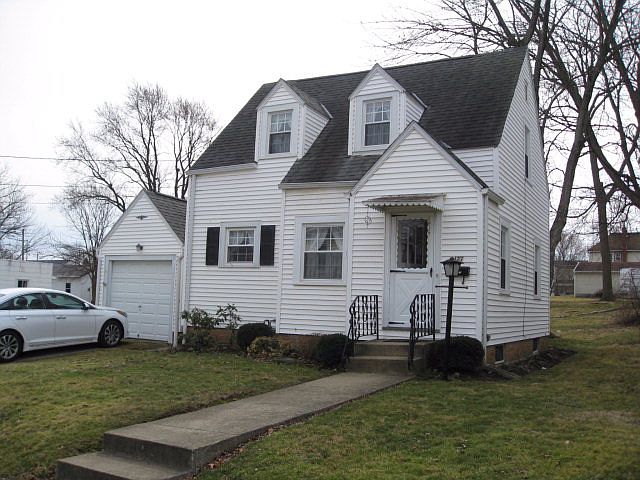 1st image of 127 W 12th St