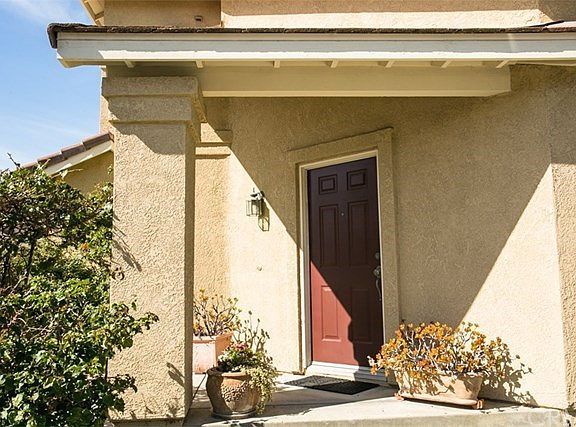 3rd image of 7 Kaitlyn Ct