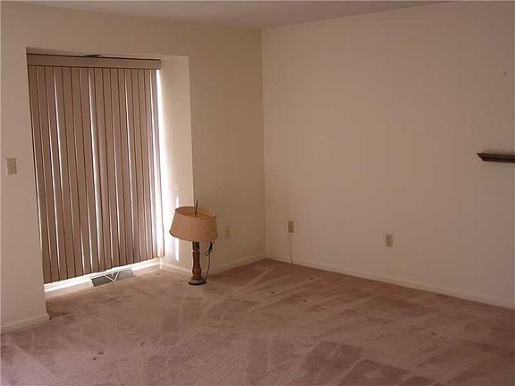 2nd image of 544 Lakewood Dr