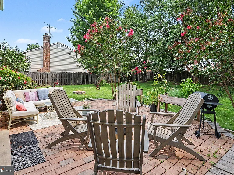 726 Gentle Breeze Ct — Photo 26