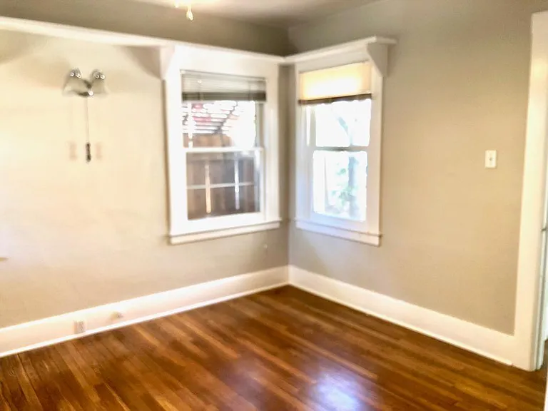 710 E Terrace Ave — Photo 7