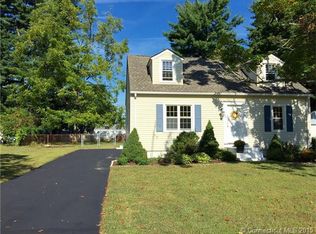 45 Davewell Rd, South Windsor, CT 06074