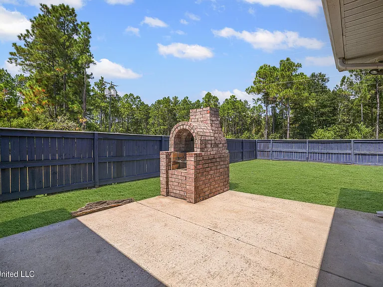 15301 Parker Rd — Photo 53