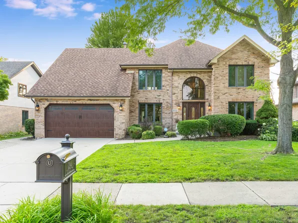204 Rosedale Ct, Bloomingdale, IL 60108