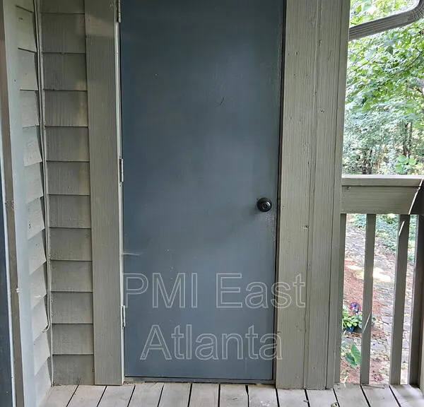 512 Tuxworth Cir — Photo 10