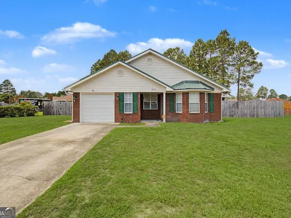 2011 Ossabaw Dr, Hinesville, GA 31313