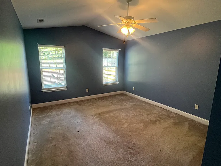 5218 Minnesota Dr — Photo 11