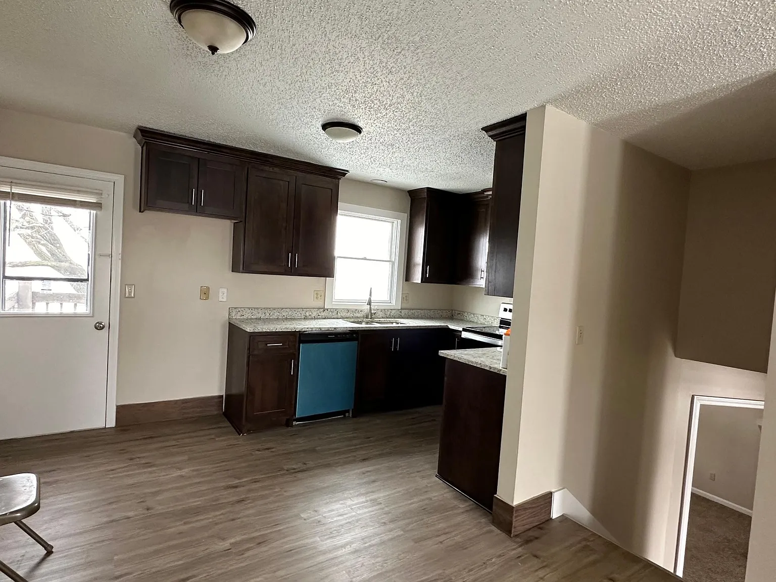 3 bed, 1286 sqft, $1,600 — Photo 2