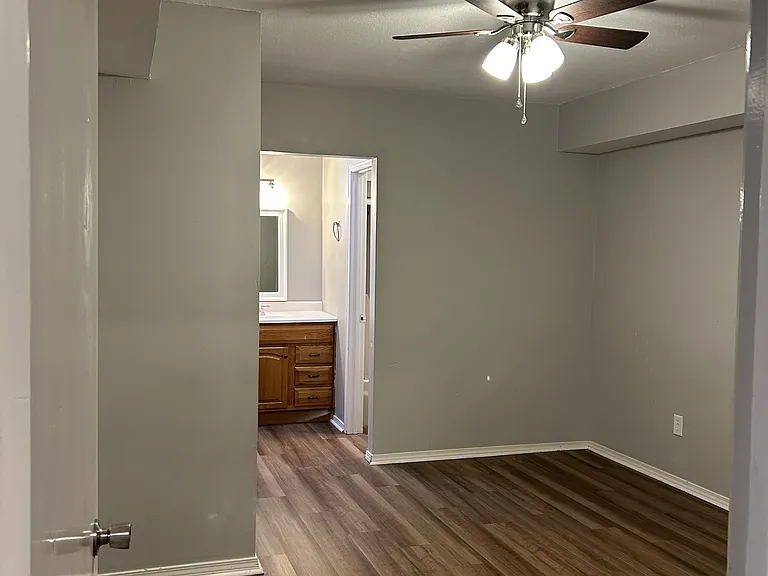13839 Turnberry Ln #126 — Photo 8