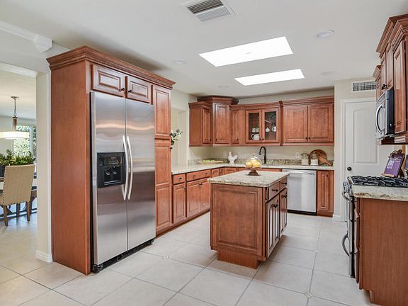 4th image of 2710 E Campo Bello Dr