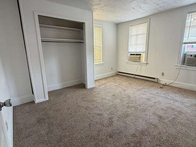 449 Race St — Photo 8