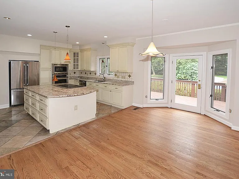 10190 Akhtamar Dr — Photo 16