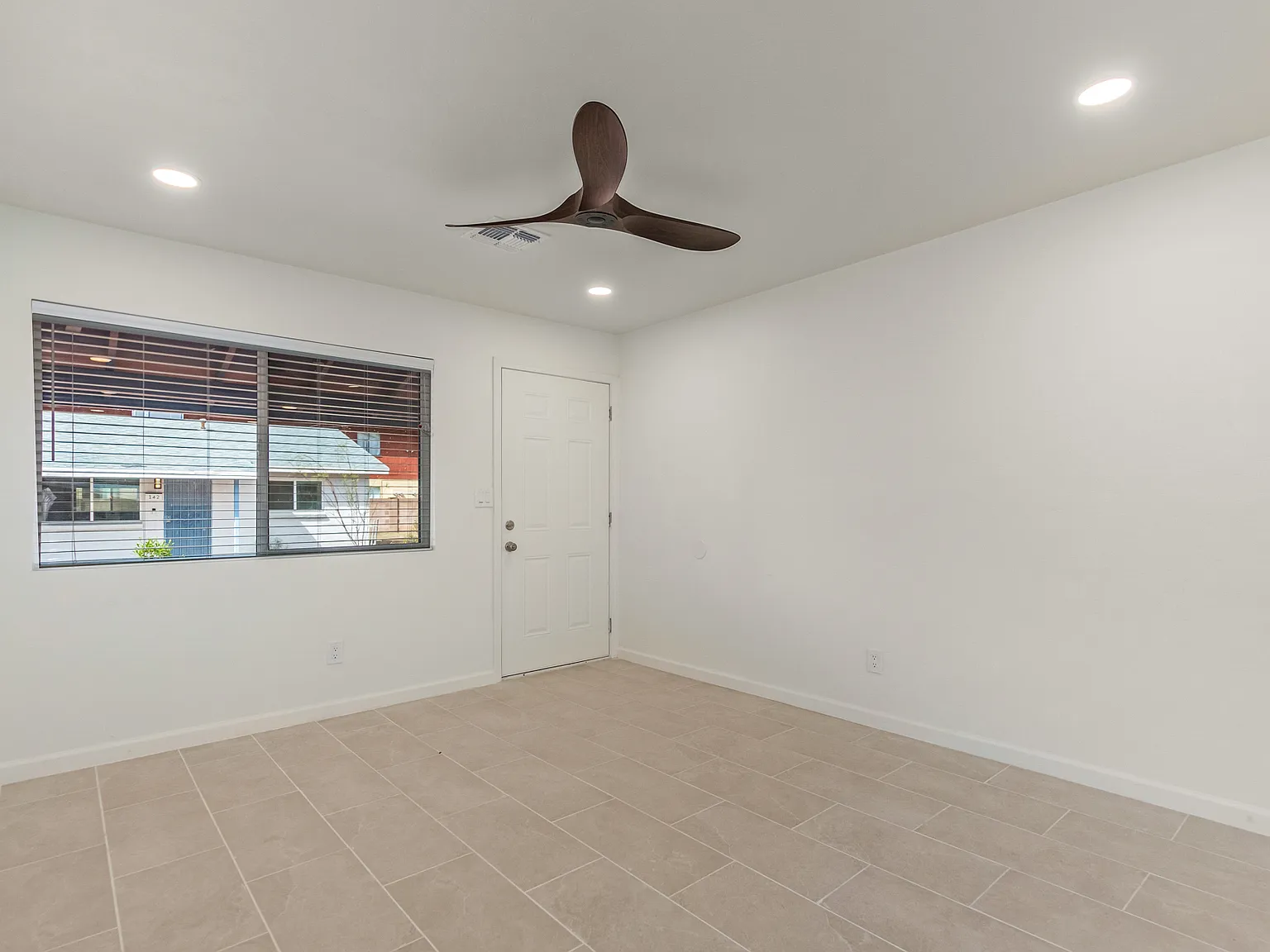 1 bed, 693 sqft, $1,100 — Photo 3