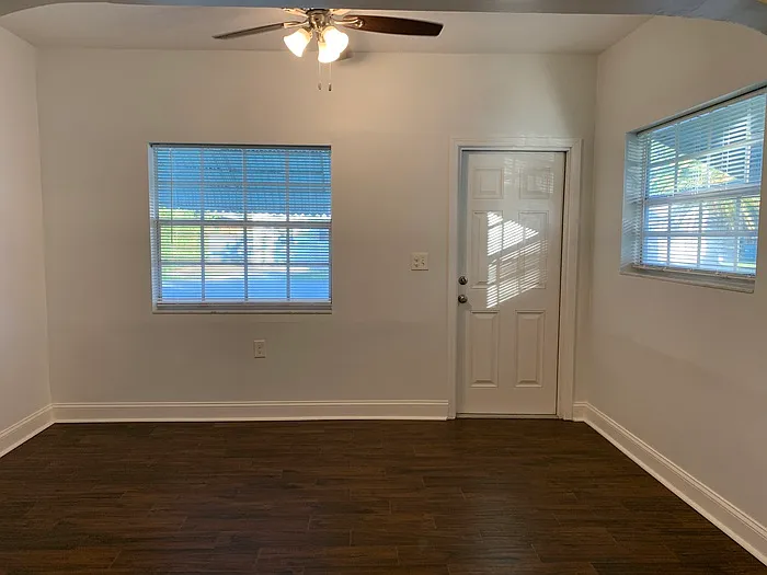 310 SW 2nd Ave — Photo 5