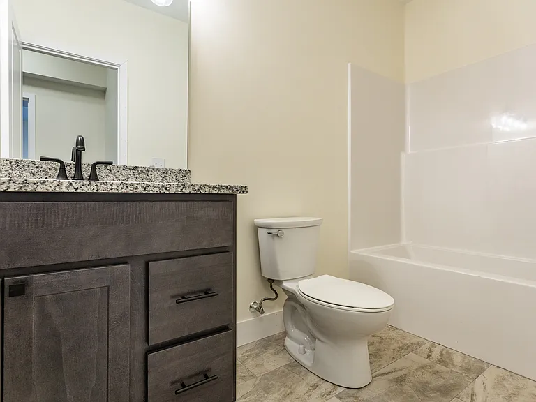 7154 Savannah Dr — Photo 21