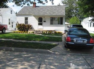 19601 Georgia St, Roseville, MI 48066