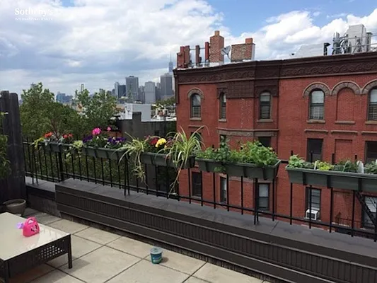 Rented by Sotheby's International Realty | media 51