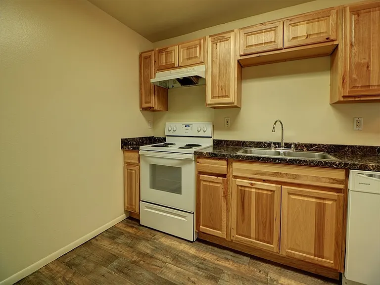 Provo 10 Plex — Photo 4