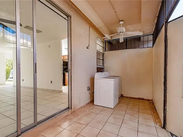 6117 SW 69th St #44 — Photo 8