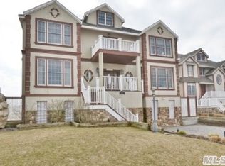 949B Dune Rd, Westhampton Beach, NY 11978