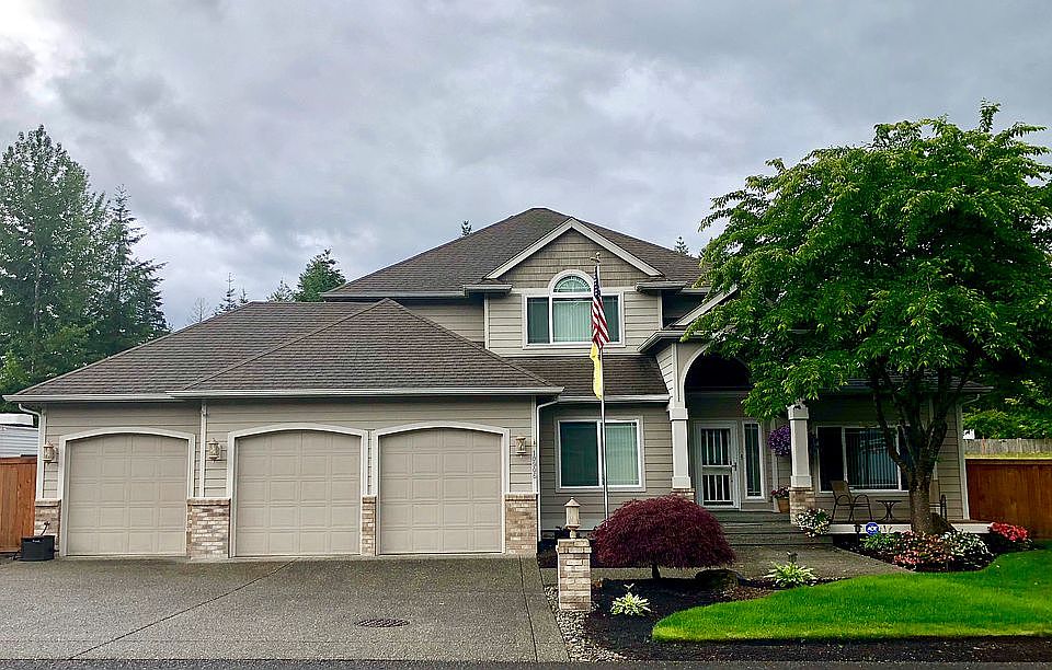 1st image of 10906 215th Avenue Ct E