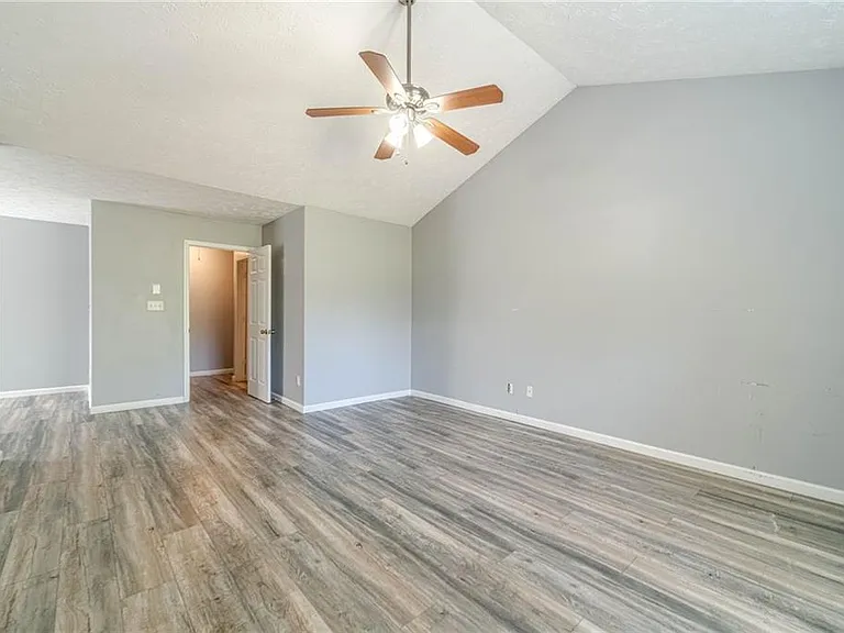 1617 Amhearst Walk Rd — Photo 30