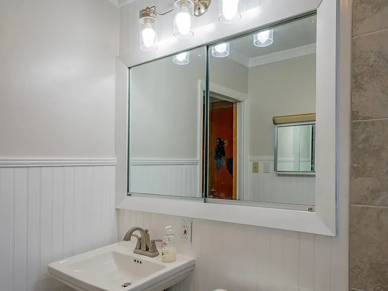 158 Laval St #1 — Photo 7