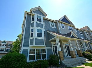 15618 Eagle Bay Dr, Apple Valley, MN 55124