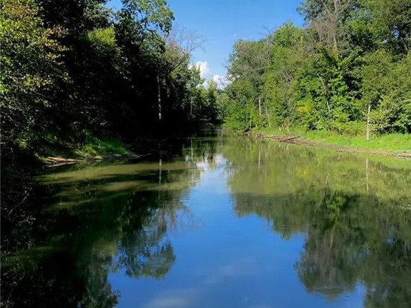 123 S Lake Annette Rd, Freeman, MO 64746