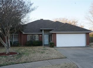 4214 Glen Ridge Dr, Arlington, TX 76016