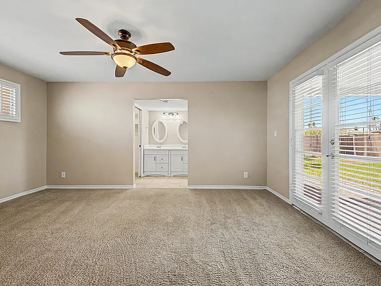 4016 W Hayward Ave — Photo 15