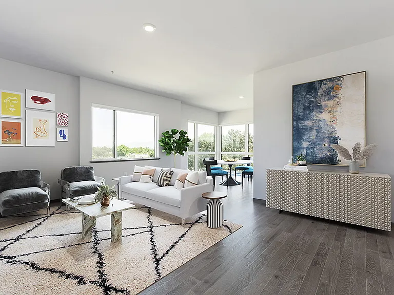 Mylo Santa Clara — Photo 20