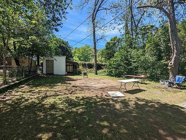 2115 Wallace St — Photo 7