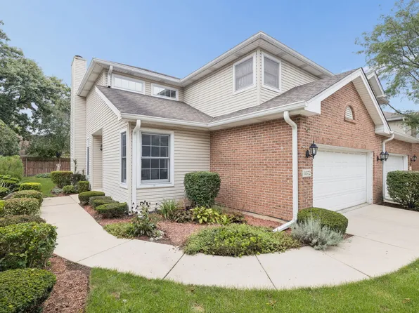 14552 Club Circle Dr, Oak Forest, IL 60452