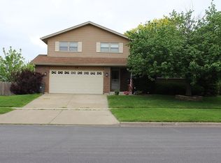 710 N Lyle Ave, Elgin, IL 60123