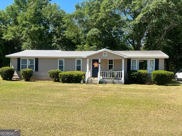 748 Old Toomsboro Rd, Dublin, GA 31021