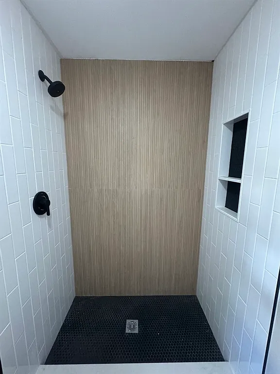 1 bed, 1.0 bath, 500 sqft, $1,800 — Photo 3