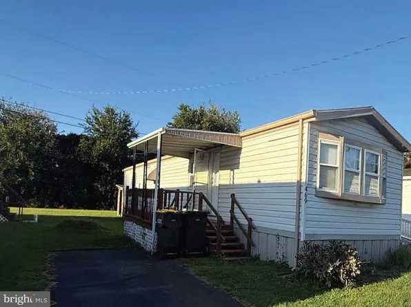 469 Brendon Dr, Leola, PA 17540
