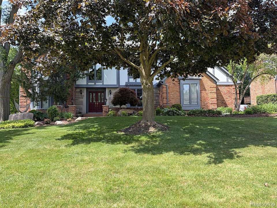 1st image of 2534 Topsham Dr
