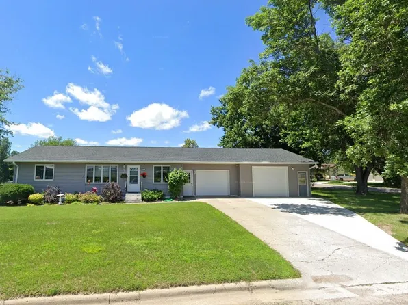 109 6th St N, Hayti, SD 57241