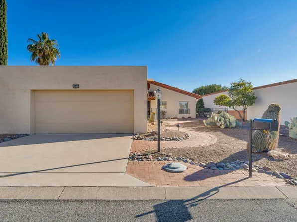 1664 W Calle Hacienda, Green Valley, AZ 85622