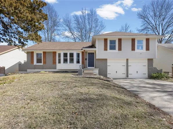 12525 Craig Ave, Grandview, MO 64030
