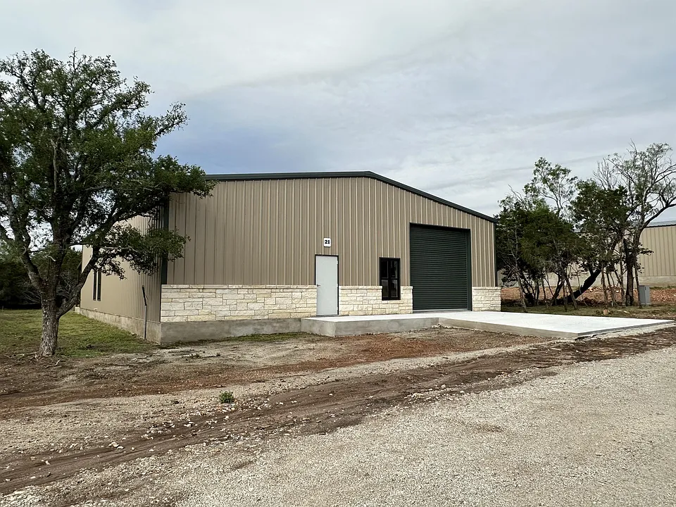 206 Hunters Pass