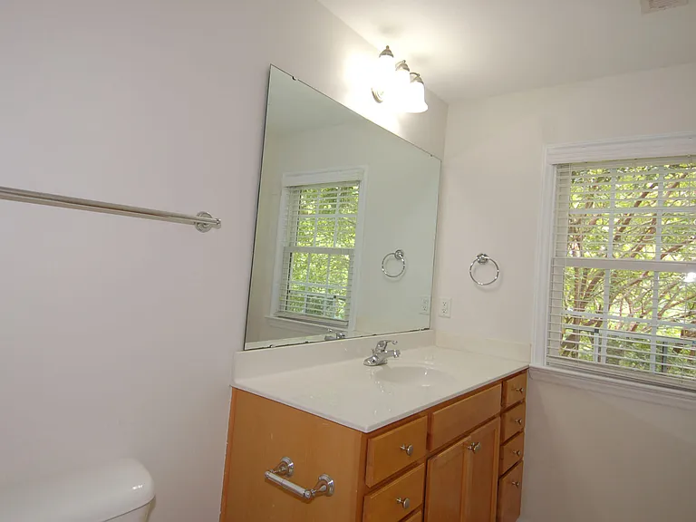 133 Old Grove Ln — Photo 10