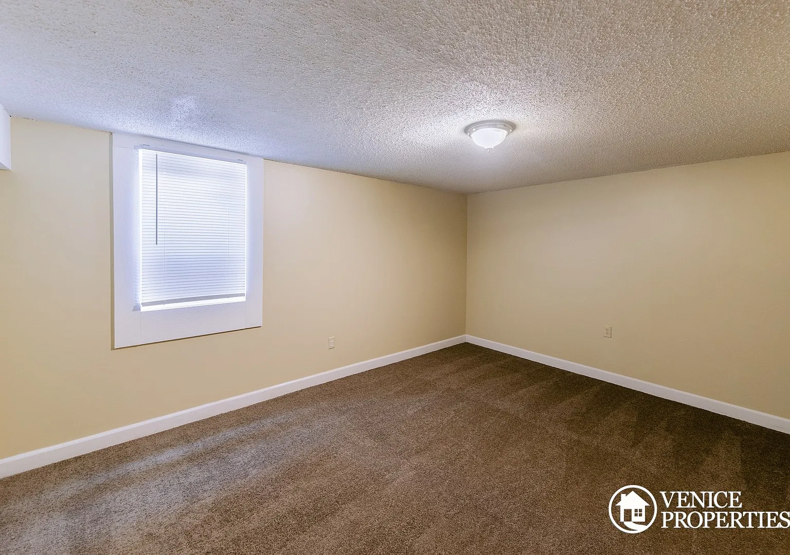3 Bedroom On OSU Campus — Photo 3