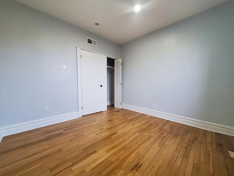 104 Baldwin Ave #2R — Photo 6