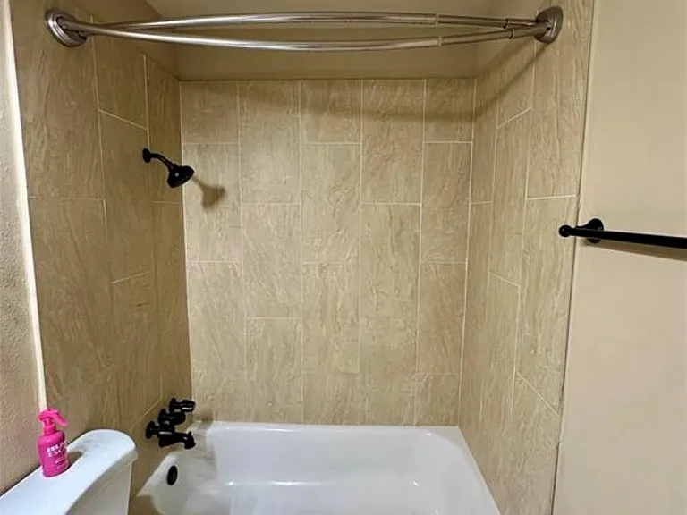 5343 Richmond Ave #28 — Photo 7