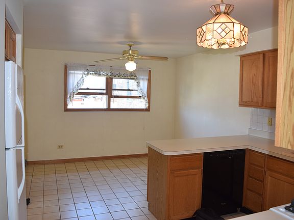 5th image of 3505 N Albany Ave #2
