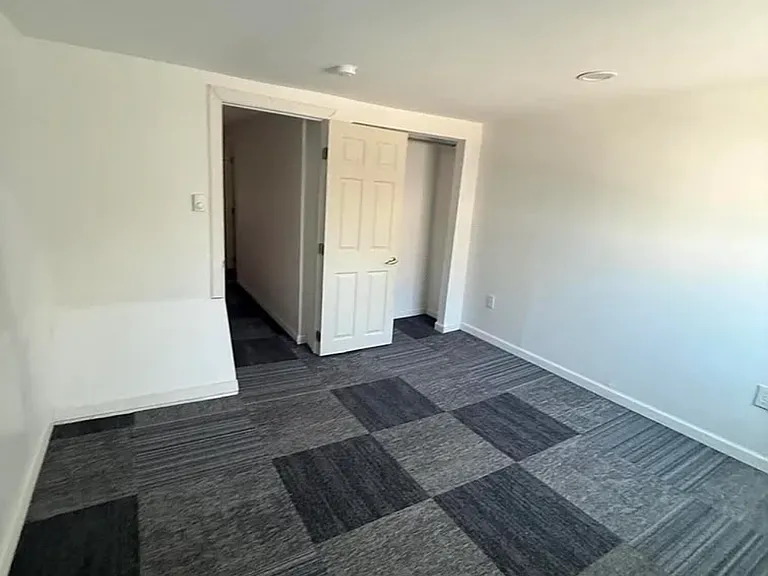 305 Ridge St — Photo 1